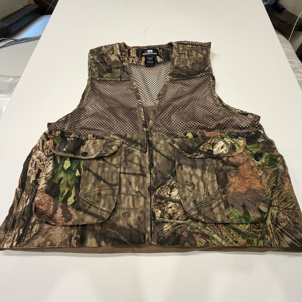 Mossy Oak Men's M/L Camo Mesh Hunting Game Vest Utility Pockets READ